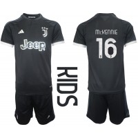 Camiseta Juventus Weston McKennie #16 Tercera Equipación para niños 2023-24 manga corta (+ pantalones cortos)